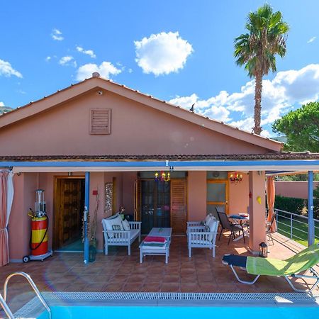 Cozy Small Smart Villa With Private Pool Mikri Mantineia Calamata Exterior foto