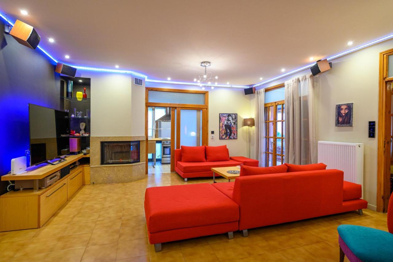 Cozy Small Smart Villa With Private Pool Mikri Mantineia Calamata Exterior foto
