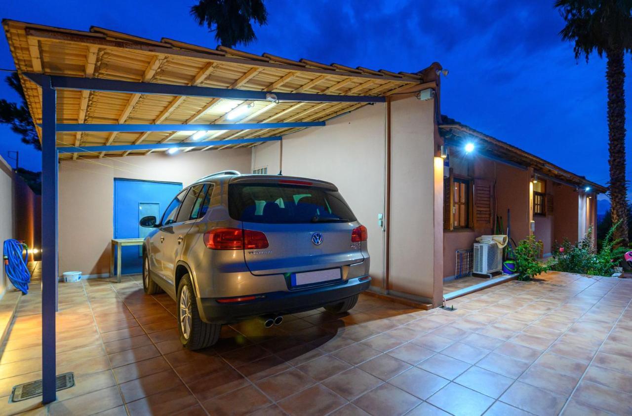 Cozy Small Smart Villa With Private Pool Mikri Mantineia Calamata Exterior foto